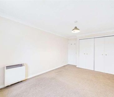 Shire Place, The Ridings, Worth, Crawley, RH10 - Photo 5