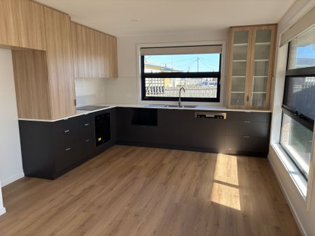 2/10 Sandwood Place, East Devonport TAS 7310 - Photo 5