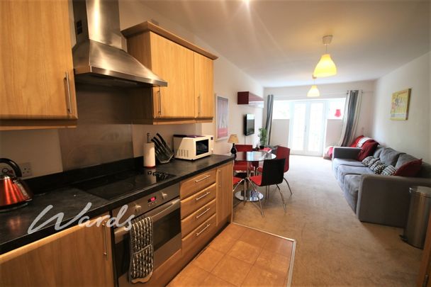 2 bedroom maisonette to rent - Photo 1