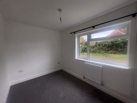 3 bedroom bungalow to rent - Photo 3