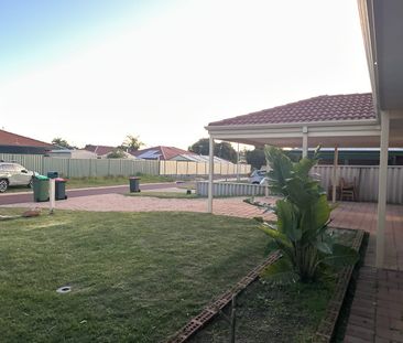 38 Sennet Lane, Warnbro, WA 6169 - Photo 3