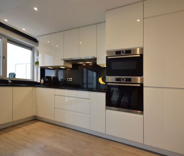 INSTAPKLAAR APPARTEMENT MET TERRAS EN GARAGE - Foto 6