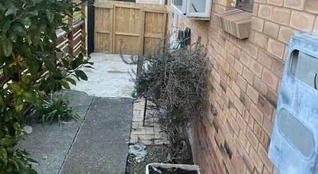 108 TIRAUMEA DRIVE, PAKURANGA - Photo 4