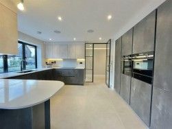 Theobald Street, Borehamwood - Photo 2