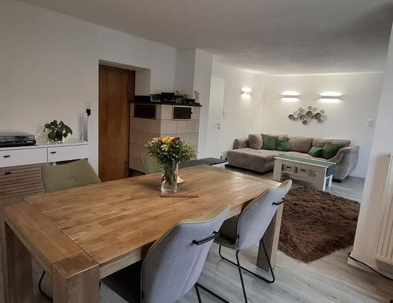 Kernasanierte Wohnung in DHH mit gehobener Ausstattung - Photo 1