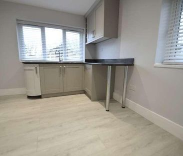 Marlborough Road, Ashford, TW15 - Photo 2