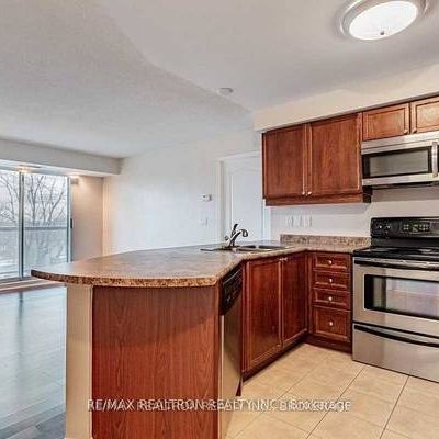 Sheppard/Allen Bright +Spacious 2Bdrm Lrg Balcony 1Locker 1Parking - Photo 3