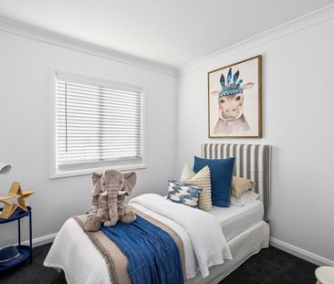 Renovated Three Bedroom Home - Photo 5