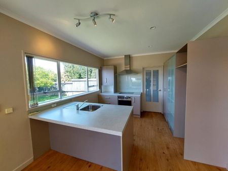 Lymouth Family Home - Photo 5