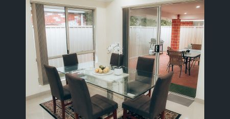 FULLY FURNISHED Modern 5+1 activity room, 4 bathrooms - Photo 3