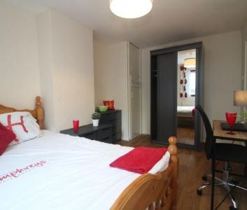 St Georges Close, S3 7HJ - Photo 2