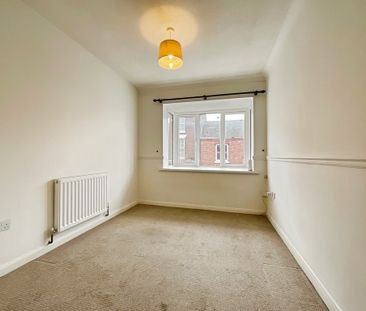 2 bedroom Apartment to let - Photo 1