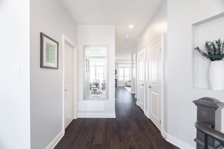 For Lease - 2439 Baronwood Drive, Oakville, Ontario - Photo 4