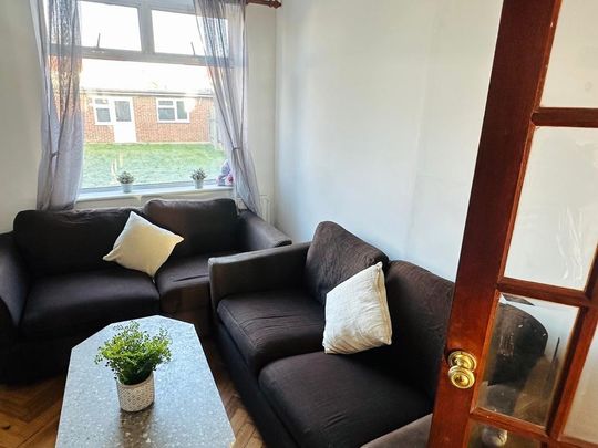 Property to rent - Photo 1