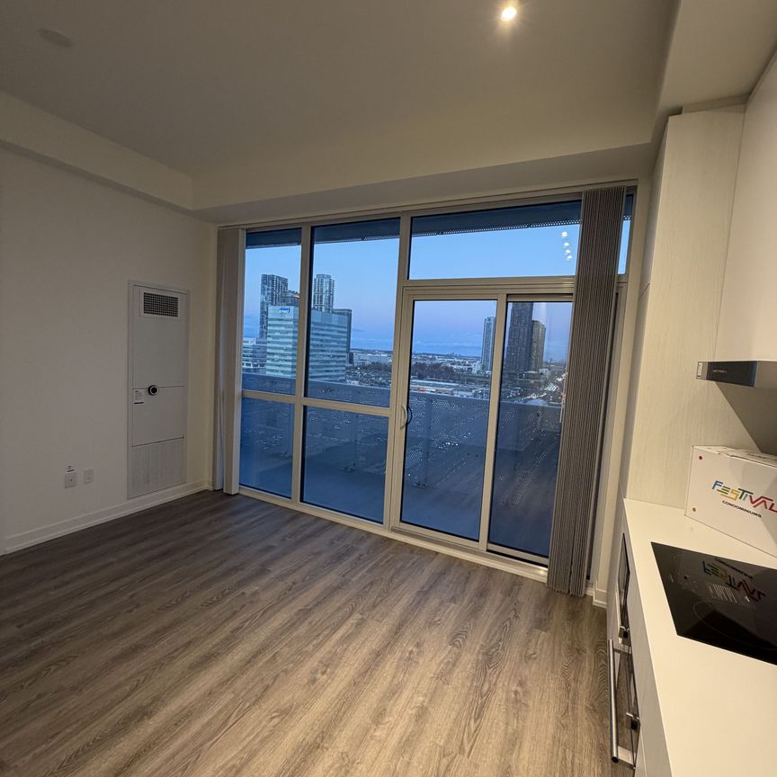 For Lease - 8 Interchange Way Unit# 1606, Vaughan, Ontario - Photo 1