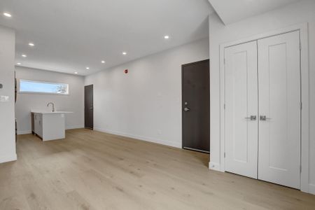 For Lease - 137 Marquette Avenue Unit# 6, Vanier and Kingsview Park, Ontario - Photo 4