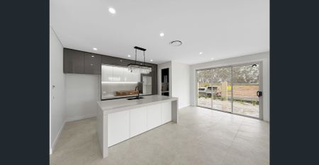 Spacious Family Home in Prime Marsden Park Location - Photo 4