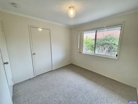 Modern 2 Bedroom Unit - Photo 5