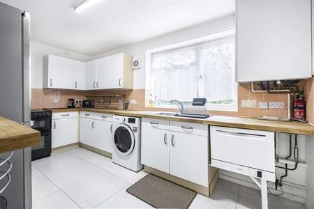 Union Road, Northolt, Middlesex, UB5 - Photo 3