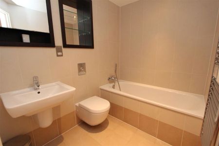 Mcclintock House, Leeds City Centre, LS10 1LP - Photo 2