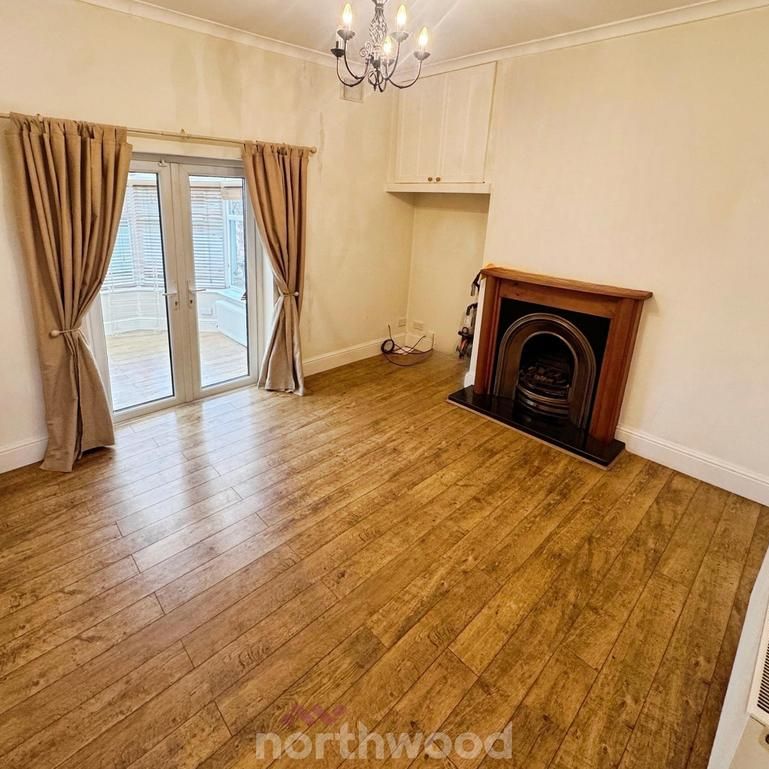 3 bedroom semi-detached house to rent - Photo 1