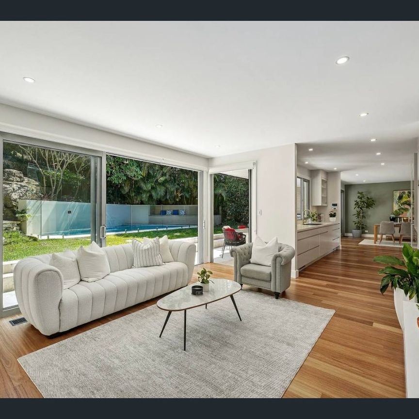 Stunning family friendly living with pool, views and absolute privacy - Photo 1