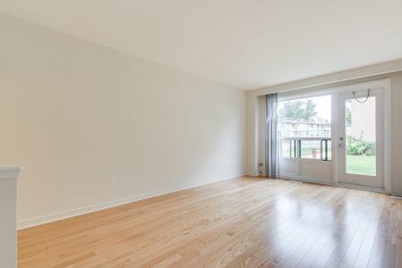 2 Bedrooms - Photo 3