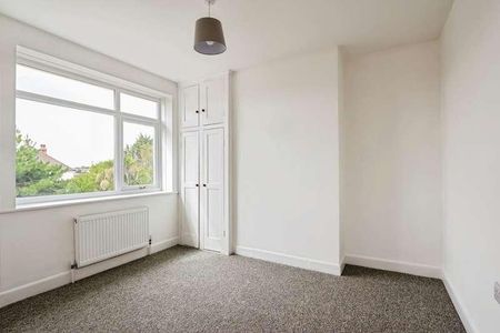 Rossmore Road, Poole, Dorset, BH12 - Photo 4
