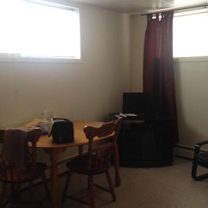 Chambre à louer pour étudiant-e seulement - Photo 2