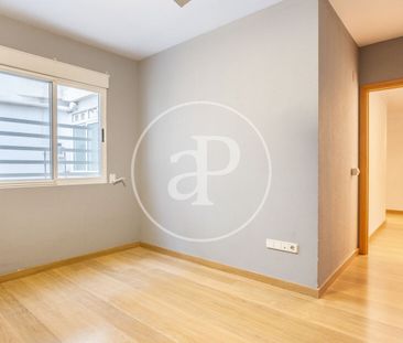 Duplex for rent with Terrace in La Pobla de Vallbona - Photo 2