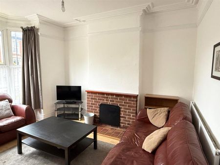 4 bedroom house to rent - Photo 3