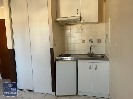 Location Appartement 2 pièces 27m² CORBEIL ESSONNES 91100 - Photo 1