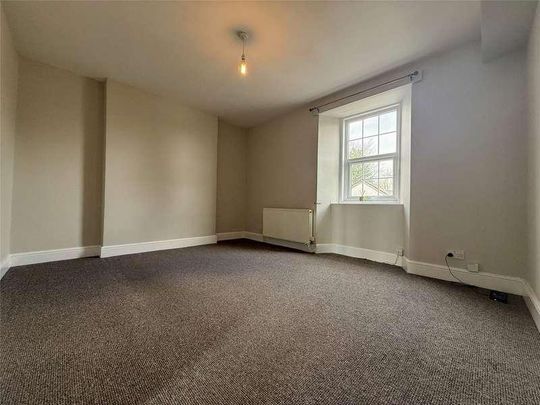 East Street, Crediton, Devon, EX17 - Photo 1