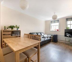 1 Bedrooms Flat to rent in Imperial Court, London SE11 | £ 346 - Photo 1