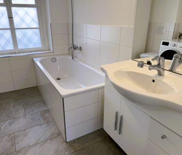 Charming 2-room shared apartment in historic building in Altstätten - Photo 6