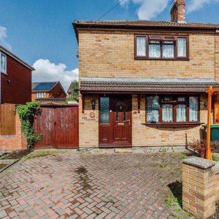 2 bedroom end of terrace house to rent - Photo 1