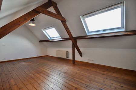 Gezellig ruim appartement met terras in het centrum van Berchem - Photo 3