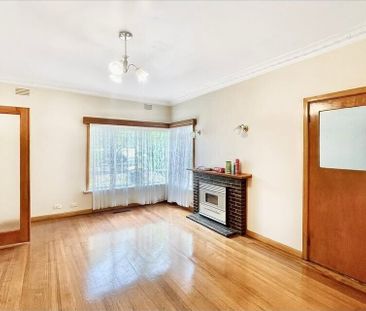 Oakleigh East - Photo 1