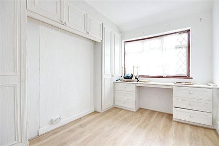 3 bedroom terraced house to rent - Photo 3