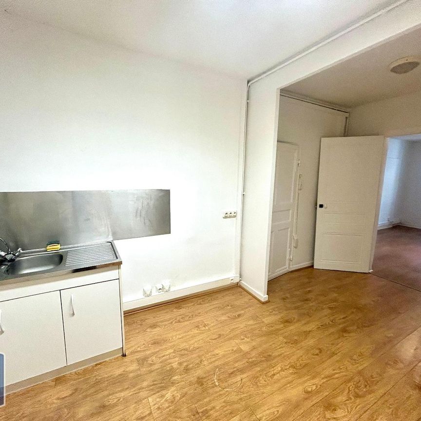 Location Appartement 1 pièce 37m² BOURG EN BRESSE 01000 - Photo 1