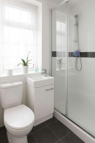 Sycamore Avenue, London, W5 - Photo 2