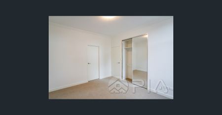 Spacious 2-Bedroom + Study Room Apartment | Just 2 Mins Walk to Train Station | Exclusive Resident Facilities! - Photo 4