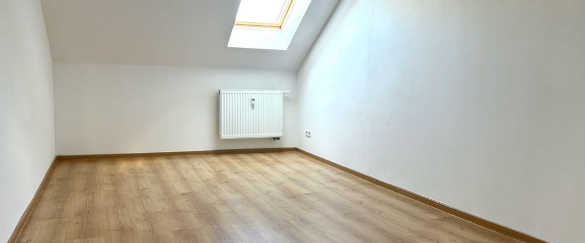 Lutherviertel • 4-Raum Wohnung • Tageslichtbad mit Wanne • toller Ausblick • zur Miete • WG-geeignet - Foto 1