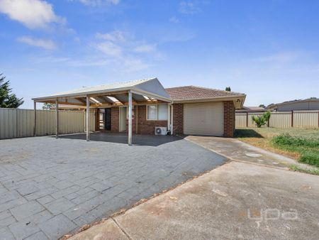 4 Pinnacle Crescent, Brookfield - Photo 5