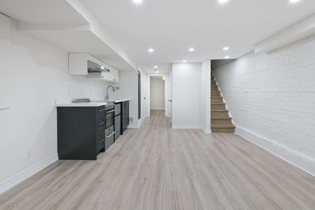 For Lease - 208 Cedarvale Avenue, Toronto, Ontario - Photo 3