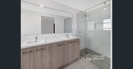 Four-Bedroom Home - Your Private Oasis in Deebing Heights Awaits - Photo 2