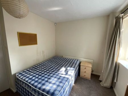 2 Bedroom House To Rent in Lenton - Photo 4