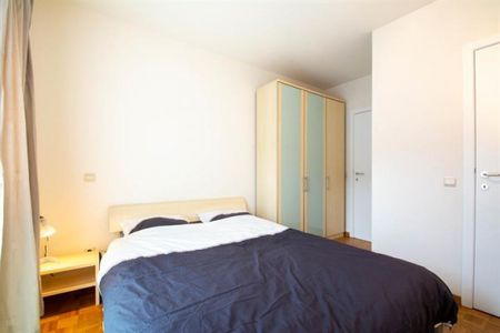 Dans un quartier calme et verdoyant de Stockel, appartement 2 chambres meublé - Photo 5