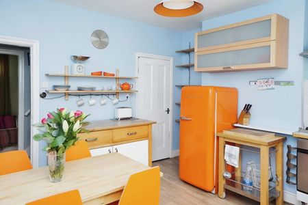 3 bedroom House To Let - Photo 5