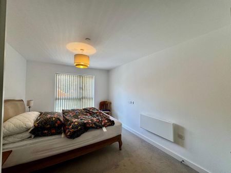 2 bedroom flat to rent - Photo 3